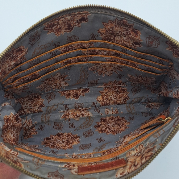 Hobo Vida Wristlet Embossed Brown Leather Zip Pouch Clutch - Picture 5 of 11